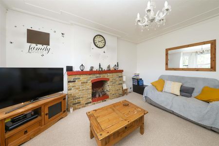 2 bedroom apartment - Photo 5