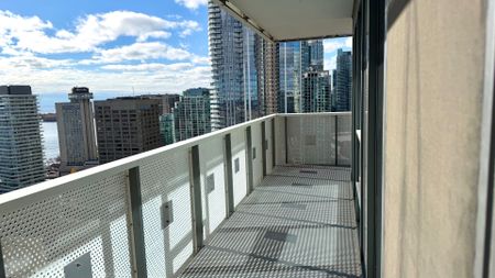 For Lease - 55 Cooper Street Unit# 3611, Toronto, Ontario - Photo 5