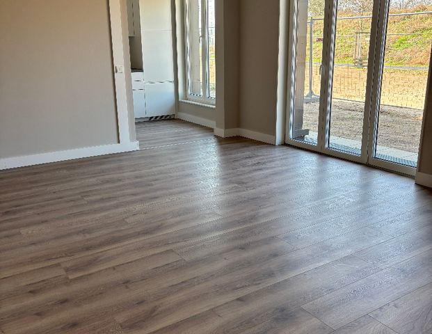 Wohnen im Neubau! 4-ZKB (nur mit Wohnberechtigungsschein!) - Photo 1