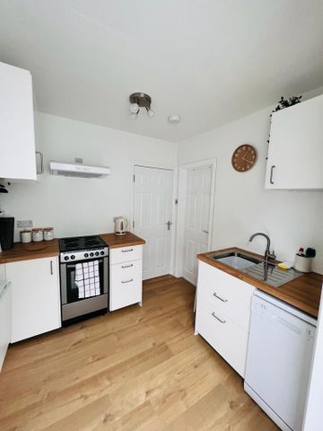 1 bedroom flat to rent - Photo 5