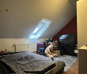 Ruhige 2-Zimmer-DG-Wohnung in Oberasbach - Photo 2