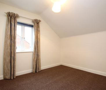 2 bedroom semi-detached house to rent - Photo 2