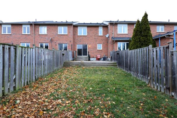 For Lease - 384 Riverstone Drive, Oakville, Ontario - Photo 1