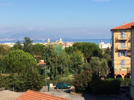 Location Appartement 2 pièces 44m² ANTIBES 06600 - Photo 5