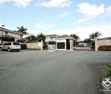 One of the best 3 bedrooms townhouse in Eight Mile Plains - Photo 1