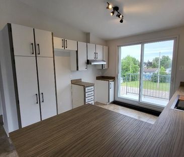 APPARTEMEMT 4 1/2 -- STE -THÉRÈSE - Photo 1