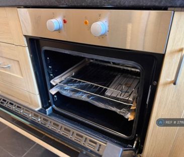 4 bedroom terraced house to rent - Photo 6