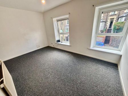 2 bedroom terraced house to rent - Photo 3