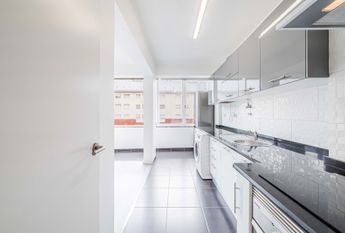 APARTAMENTO T4 EM ALFRAGIDE MOBILADO