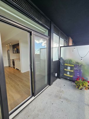 For Lease - 2300 St Clair Avenue Unit# 901, Toronto, Ontario - Photo 1
