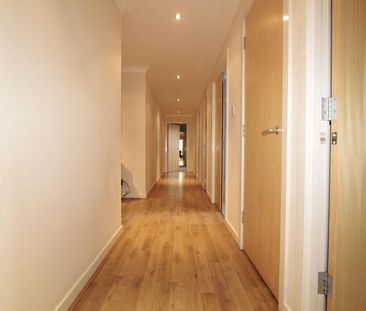 Room in a Shared Flat, Boardwalk Place, E14 - Photo 5