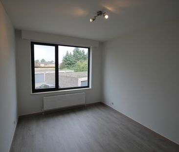 Een gerenoveerd instapklaar appartement op de eerste verdieping lin... - Foto 5