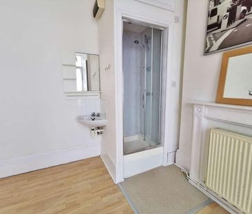 Mornington Crescent, NW1 - Photo 5