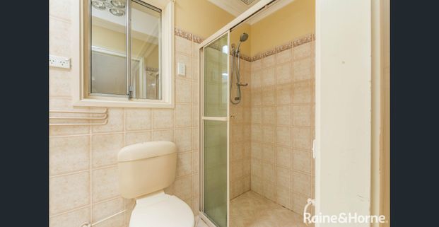 Unique home close to Flinders Uni - Photo 1