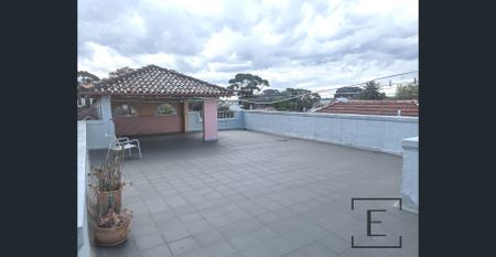 PRIME POSITIONED ONE BEDROOM UNIT - Photo 5