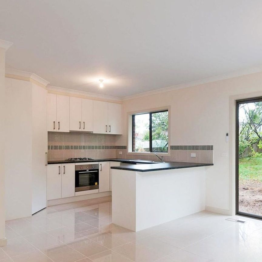9A Aintree Street, Mooroolbark - Photo 1