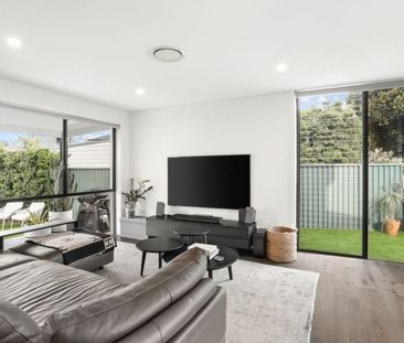 Modern Family Home - Photo 1