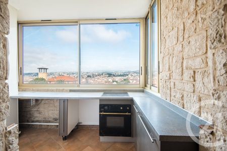 Location Appartement 3 pièces 56m² NICE 06300 - Photo 2