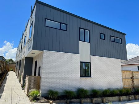 Unit 3, 47 Arawa Street, New Lynn, Auckland - Photo 3