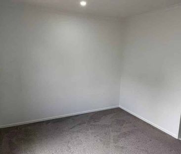 Modern 4-Bedroom Townhouse in Massey - Photo 5