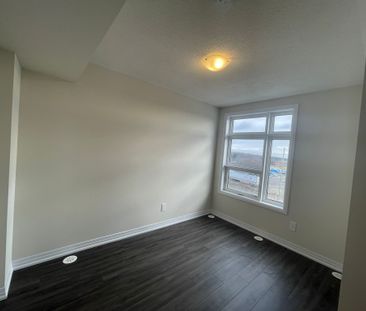 For Lease - 1581 Rose Way Unit# 414, Milton, Ontario - Photo 2