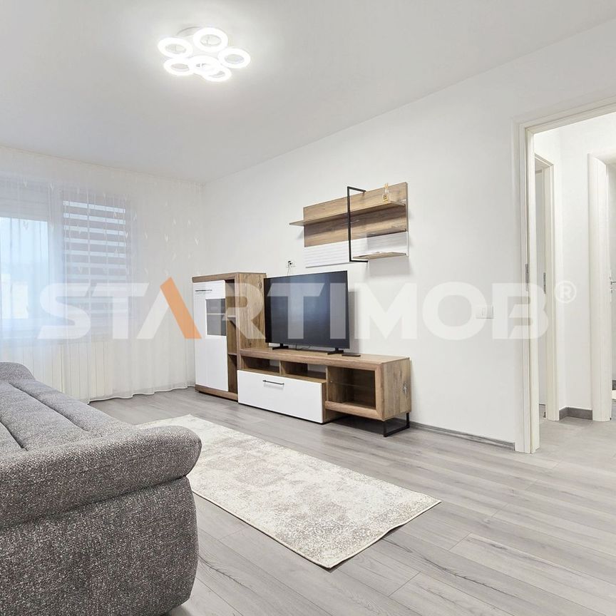 Apartament doua camere cu parcare Astra - Photo 1
