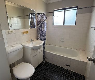 Well Presented Unit in Great Location! - Photo 6