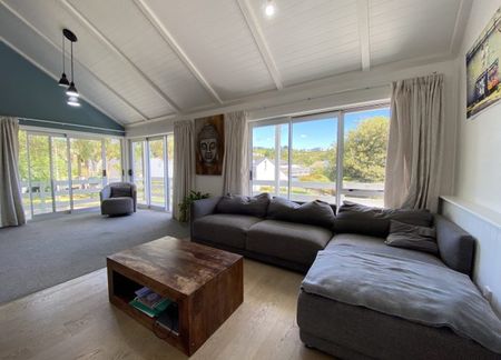 Family Favourite - Photo 2