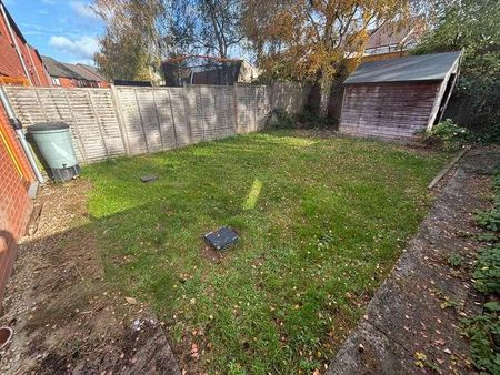 Californian Parade, Street, BA16 - Photo 5