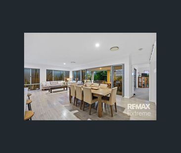 Alkimos Beach - Stunning, Spacious Feature Packed Home!! - Photo 5