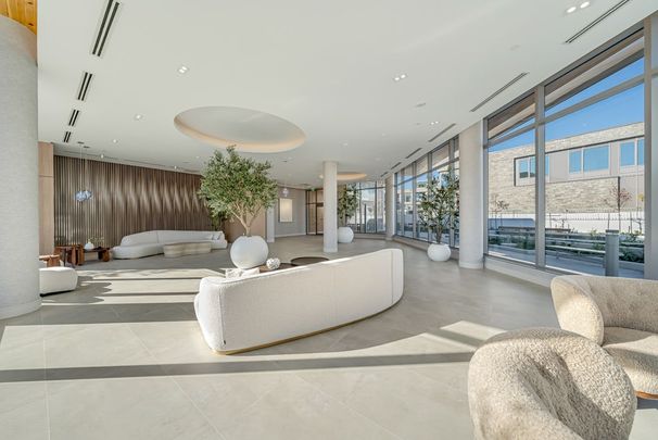 For Lease - 333 Sunseeker Avenue Unit# 615, Innisfil, Ontario - Photo 1