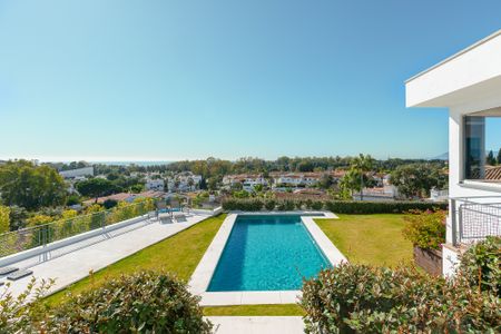 796649 - Villa for rent Elviria, Marbella, Málaga, Spain - Photo 2