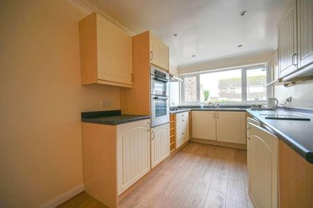 Pryors Green, Bognor Regis, PO21 - Photo 5