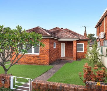 Renovated 3-Bedroom Home in Ultra-Convenient Location - Photo 6