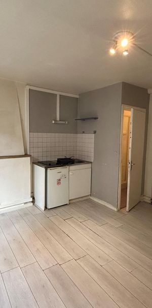 Location Appartement 1 pièce 20m² POITIERS 86000 - Photo 1