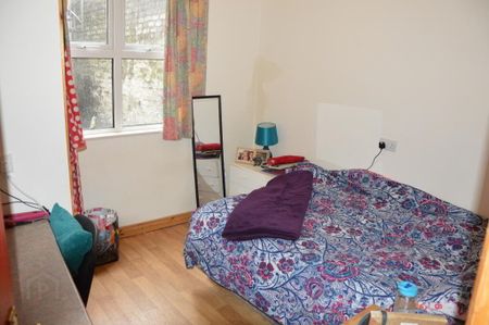 Flat 1-129 Fitzroy Avenue, Belfast, BT7 1HU - Photo 2