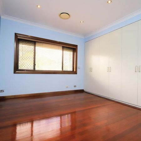 24 Wyalong Street - Photo 3