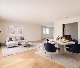 1 room apartment of 94m² in Mont-Saint-Hilaire - Photo 2