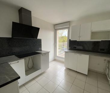 Appartement à louer - 4 pièces - 86 m² - Photo 2