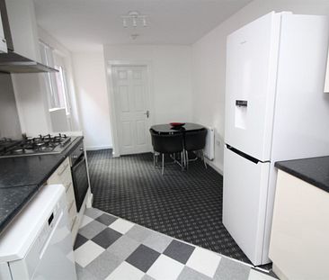 United Kingdom, Crescent Road, TS1 4QP, Middlesbrough - Photo 3