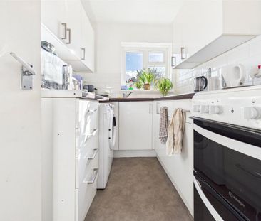 2 bedroom apartment to rent - Photo 6