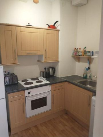 2 bedroom flat to rent - Photo 5