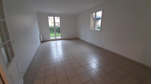 location Appartement F4 DE 99.3m² À VERSAILLES - Photo 1