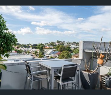 1/331 Gregory Terrace, Spring Hill, Qld 4000 - Photo 2