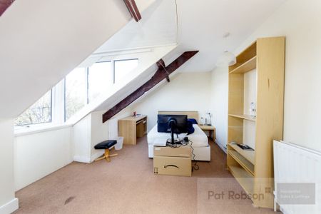 Claremont Road, Southville - Photo 2