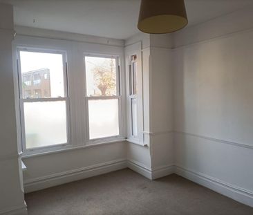 2 Bed Flat, East Dulwich, SE22 - Photo 6