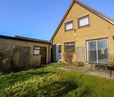 Kirkfield West, Livingston Village, Livingston, EH54 - Photo 5