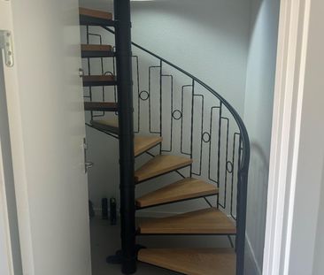 <b>RUMMELIG OG LYS 5-VÆRELSES LEJLIGHED I GUG – 147 M² MED STOR ALT... - Photo 2