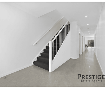 Modern Family Duplex - Photo 6