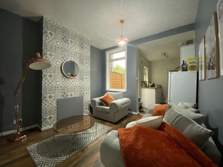 4 bedroom house to rent - Photo 2